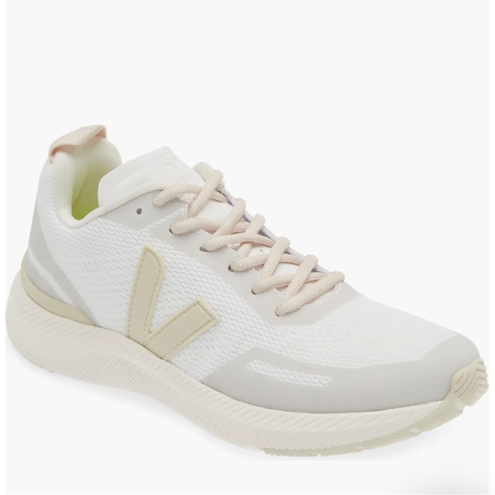 NIB/NWT Veja Impala Sneakers, Eggshell, Women Size 41